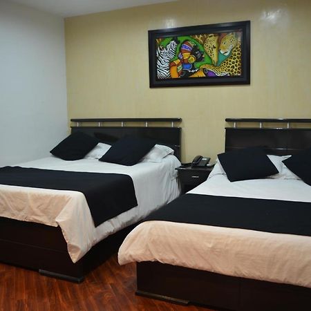 Hotel Quality Comfort House Bogota Bagian luar foto