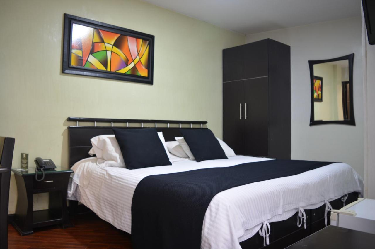 Hotel Quality Comfort House Bogota Bagian luar foto