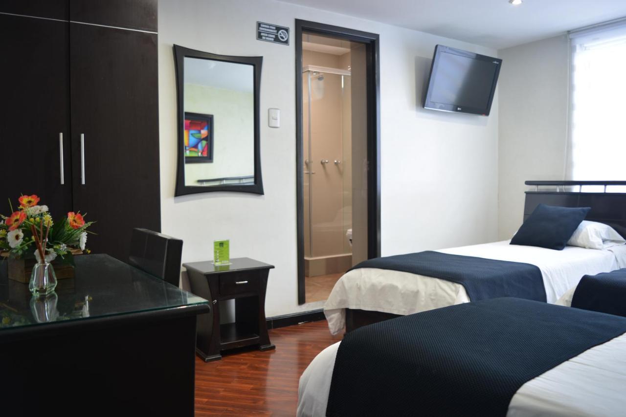 Hotel Quality Comfort House Bogota Bagian luar foto